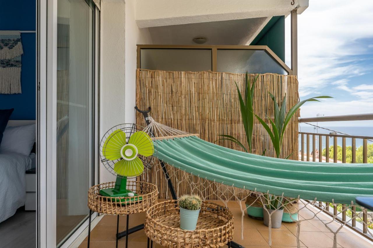 Beach Front Retro Hideaway In Salou Eksteriør bilde