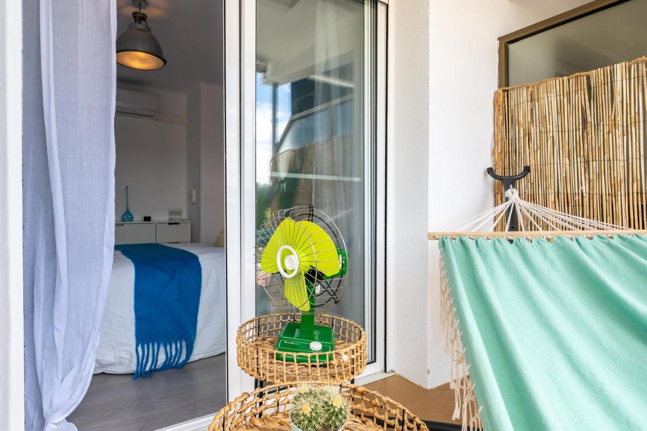 Beach Front Retro Hideaway In Salou Eksteriør bilde