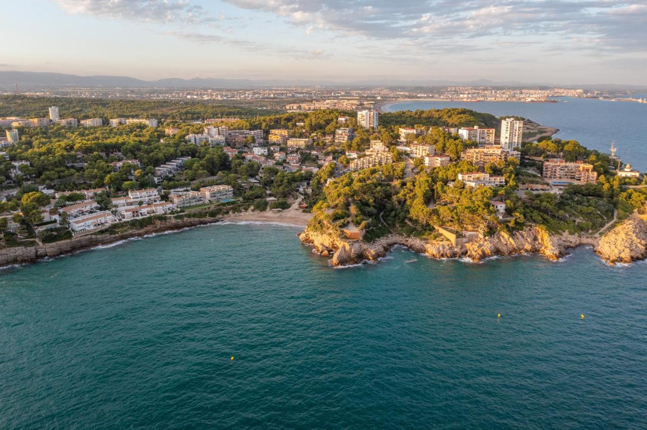 Beach Front Retro Hideaway In Salou Eksteriør bilde